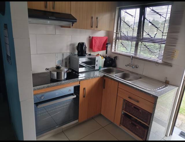 4 BEDROOM FREESTANDING FOR SALE IN WYEBANK